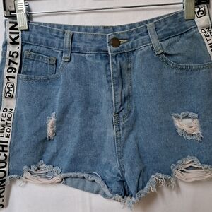 Kinouchi Limited Edition 1975 Distressed Denim Shorts Light Wash Blue Small‎